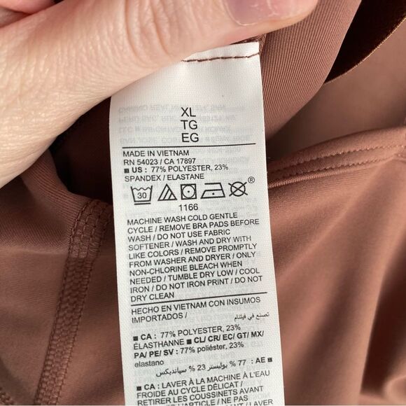 Old Navy PowerSoft 7/8 Cami Bodysuit Unitard Jumpsuit One-Piece Size XL NWT - Picture 8 of 9